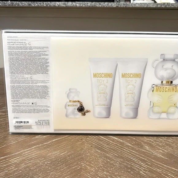 3.4 MOSCHINO TOY 2 Deluxe edp Body Set